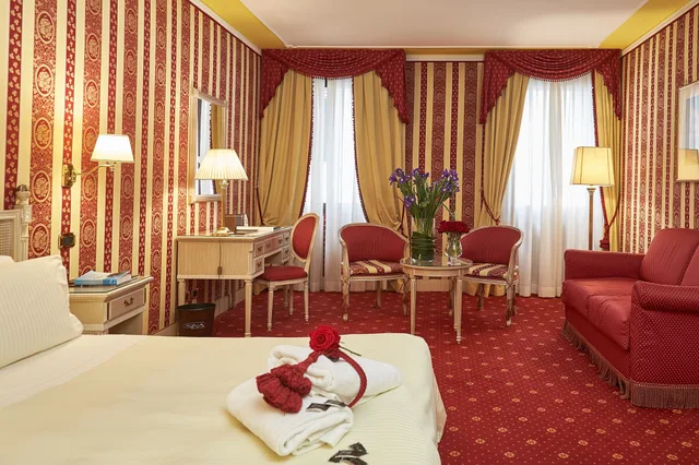 Junior Suite, Jetted Tub, Sina Palazzo Sant'angelo 1/3