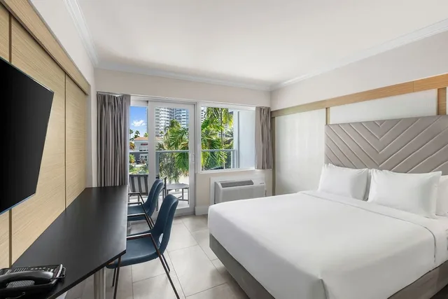 غرفة سوبيريور بسرير كوين وسرير كوين بشرفة، The Garden Hotel and Resort 3/10