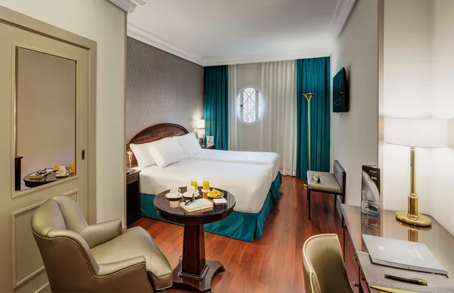 غرفة كلاسيكية مفردة بسريرين منفصلين بإطلالة، Sercotel Gran Hotel Conde Duque 4/6