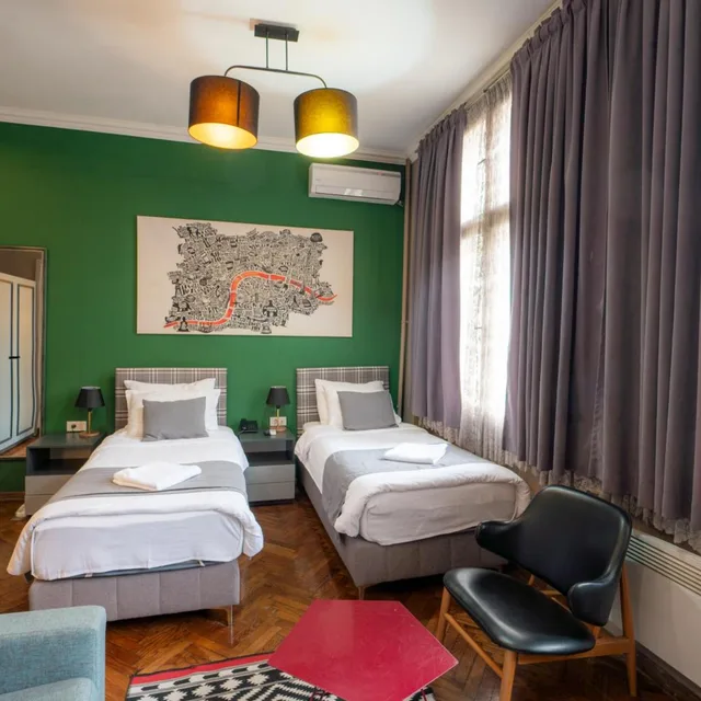 غرفة ديلوكس بسريرين منفصلين، Hotel London B&B 6/10