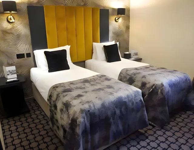 غرفة بسريرين منفصلين، Denham Grove 1/3