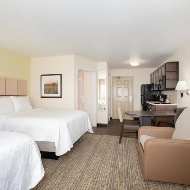 جناح بسرير مزدوج، Candlewood Suites Cheyenne 1/6