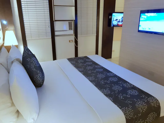 غرفة بريميوم بسرير كوين، Executive Hotel Manila 4/7