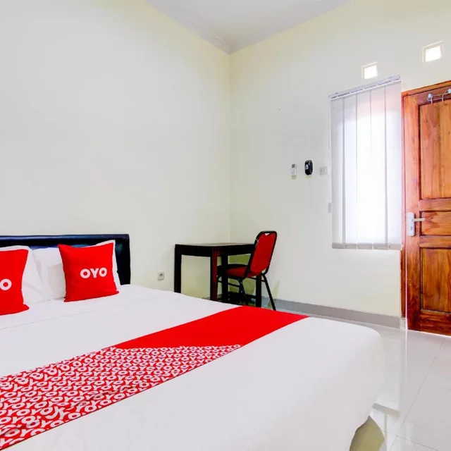 Deluxe, Double Bed, Hotel O Sleman Near Bandara Adi Sutjipto Formerly Joglo Sorogenen 2/5