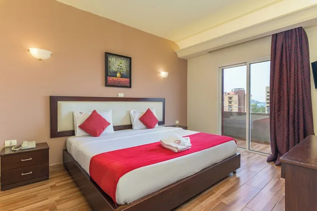 غرفة ملكية بسرير كينج، Al Murjan Palace Hotel, Jounieh 6/10