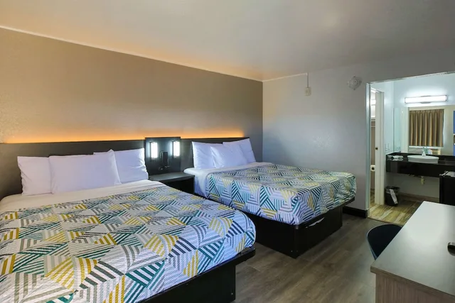 غرفة ديلوكس بسريرين مزدوجين لذوي الإعاقة، Motel6 Sacramento, CA - Old Sacramento North 1/10