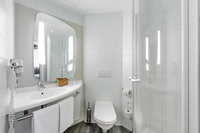 غرفة قياسية بسرير كينج، Ibis Innsbruck 8/8
