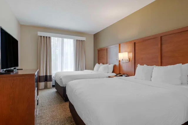 جناح بسريرين كوين، Comfort Suites Columbus State University Area 2/3