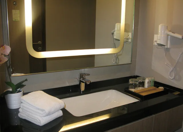 غرفة سوبيريور بسرير كينج، GAMMARA HOTEL MAKASSAR 5/6