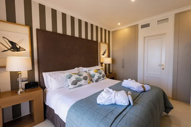 جناح غراند بسريرين كوين بإطلالة على البحر بـ3 غرف نوم بجاكوزي، Wyndham Grand Costa del Sol 3/5