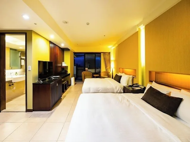 غرفة ديلوكس رباعية بسريرين كوين بحوض استحمام، Yangmingshan Tien Lai Resort Spa 4/4