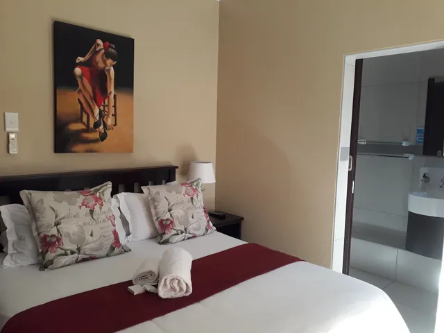 غرفة بسرير كوين، Absolute Cornwall 2/5