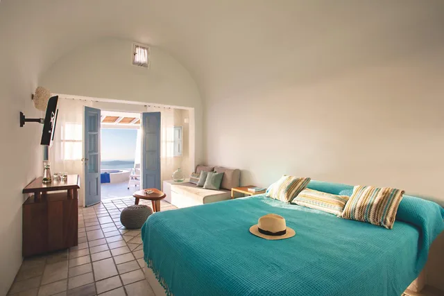 Honeymoon, Double Bed, Caldera View، Remezzo Villas 2/6