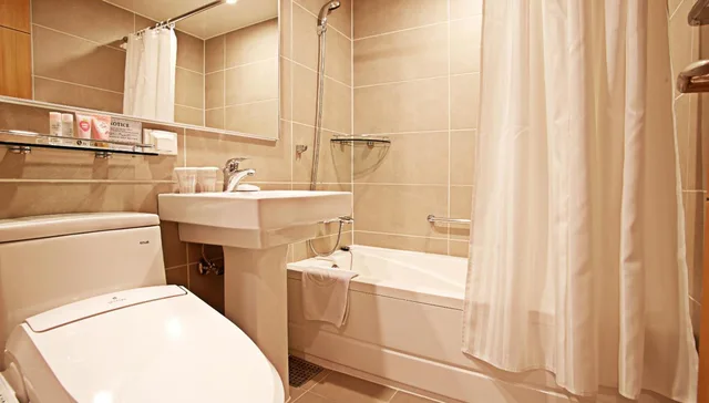 غرفة عائلية بسرير فردي، Hotel Skypark Myeongdong I 7/8