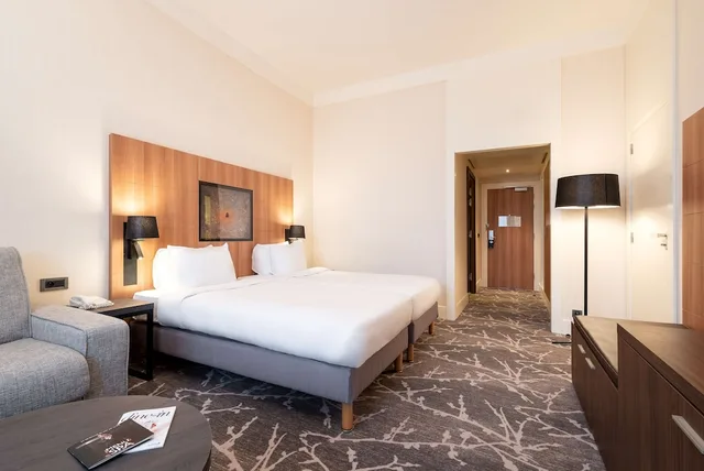 غرفة قياسية بسرير كوين، Hotel Paris Marne-la-Vallee 3/6