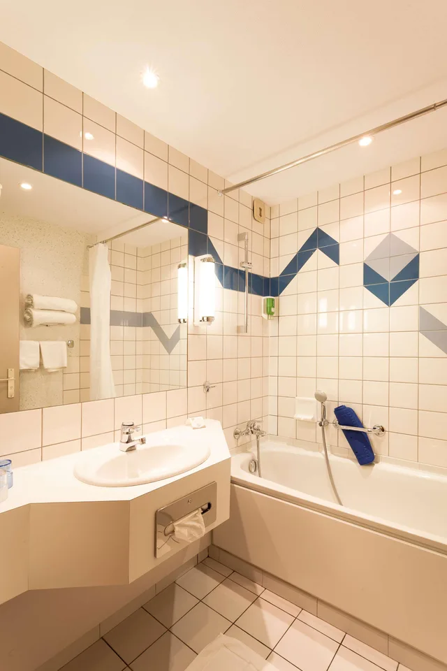غرفة قياسية ثلاثية، Best Western Plus Hotel and SPA Le Schoenenbourg 6/7