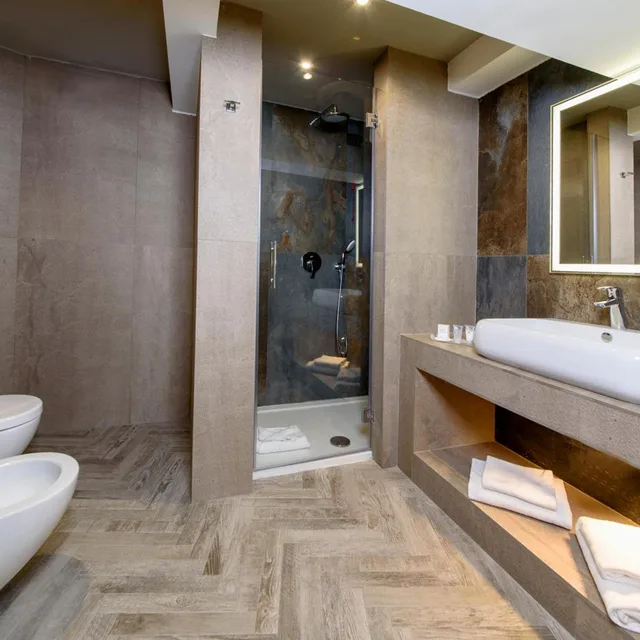 غرفة مفردة بسرير مزدوج، Just Hotel Milano 5/7