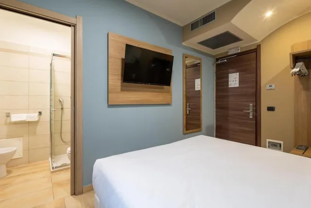 غرفة قياسية بسرير كوين، Wyndham Garden Conegliano 2/5