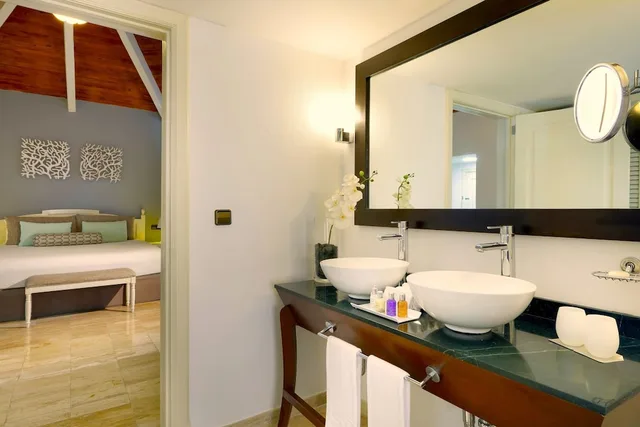 Overwater, Suite, Villa, King Bed، Grand Palladium White Sand Resort Spa All Inclusive 6/8