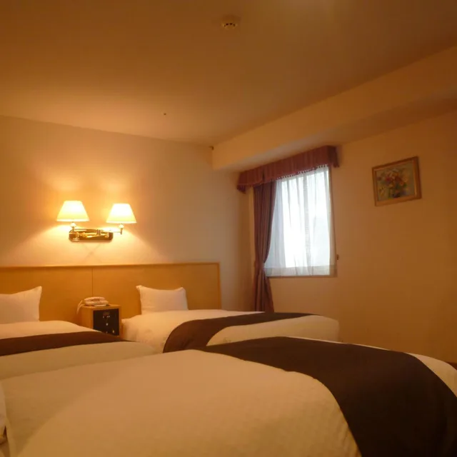 غرفة ثلاثية، Yamagata Kokusai Hotel 1/4