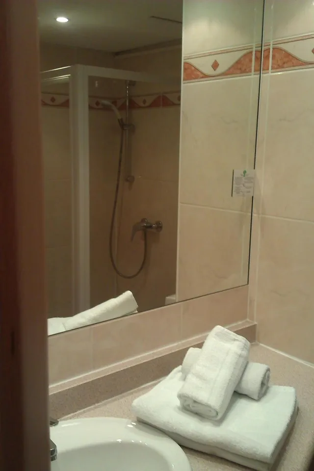 Room, Triple, Hotel Oasis 2/2