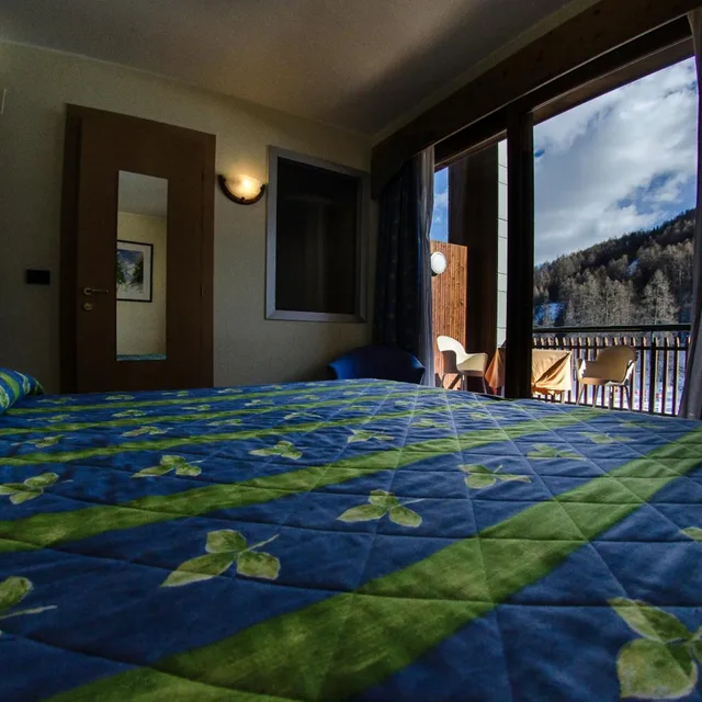 Room, Double or Twin Bed, Balcony, HOTEL RIVE 3/4