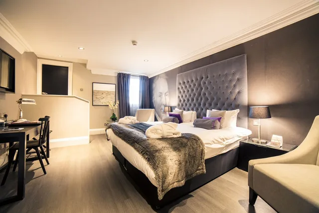 جناح جونيور بسرير كينج، Grey Street Hotel 1/6