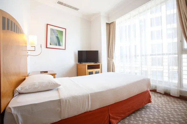 Two Bedroom Deluxe، The Linden Suites 3/8