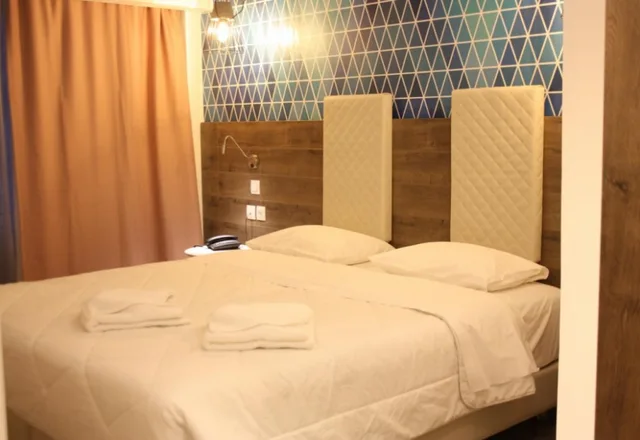 جناح بريميوم، Metropolitan Hotel Thessaloniki 1/3