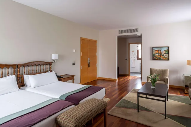 جناح جونيور، Parador De Villafranca Del Bierzo 2/3