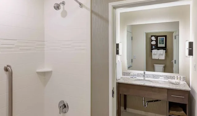 Suite, Queen Bed, Bathtub, Accessible, Homewood Suites By Hilton Cape Canaveral-Cocoa Beach 2/3