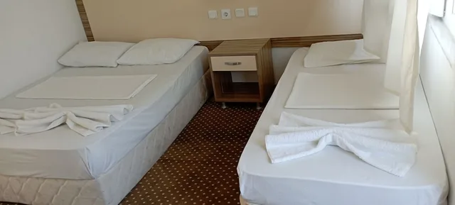 غرفة عائلية ثلاثية بسرير مزدوج وسرير فردي بإطلالة على المسبح، Unal Boutique Hotel 7/10