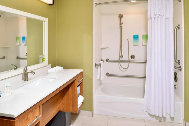 جناح بسرير كينج مع أريكة لذوي الإعاقة، Home2 Suites By Hilton Portland Hillsboro Or 1/2