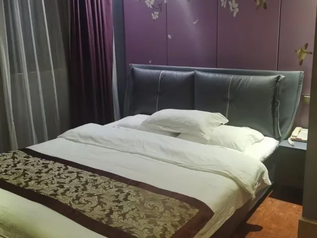 غرفة ثلاثية، GreenTree Inn HeBi HengShan Road Business Hotel 1/1