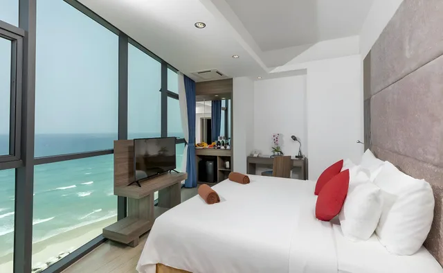 2 Bedrooms, Family, Ocean Front، Swandor Resort Cam Ranh 1/2