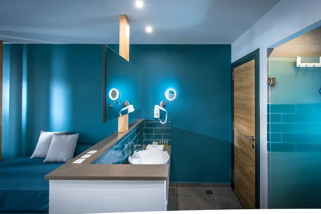 Superior, 1 Double and 1 Single Bed, Outdoor Jetted Tub، Enorme Infinity Beach 9/9