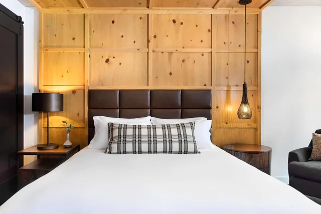 غرفة بسرير كينج لذوي الإعاقة، Limelight Hotel Denver 3/6