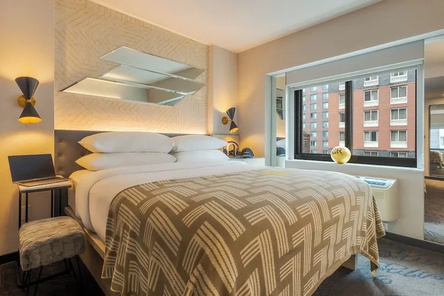 غرفة كومفورت بسرير كوين، Pestana CR7 Times Square 2/8
