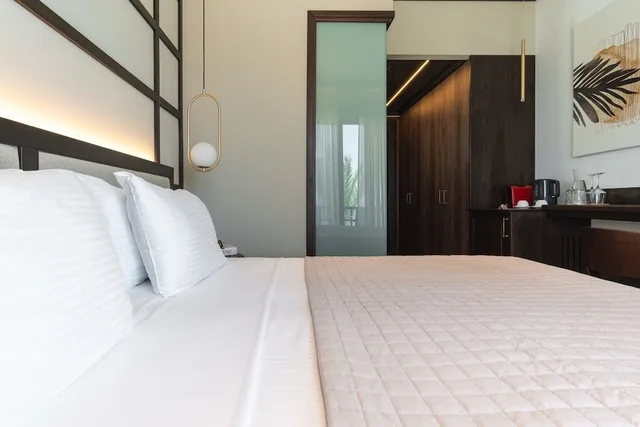 غرفة ديلوكس بسرير كينج بإطلالة على البحر، Sunrise Hotel 5/10