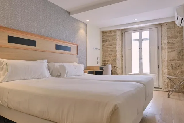 غرفة ديلوكس بسريرين منفصلين، Hotel Praza Quintana 1/2