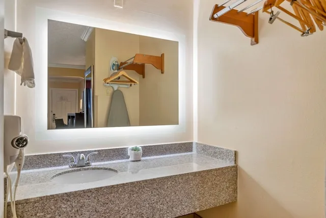 غرفة قياسية بسريرين كوين، Best Western Brady Inn 7/7