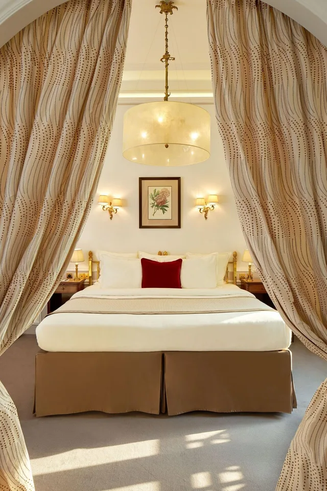 جناح بسرير كينج، Hotel Regina Louvre 7/10