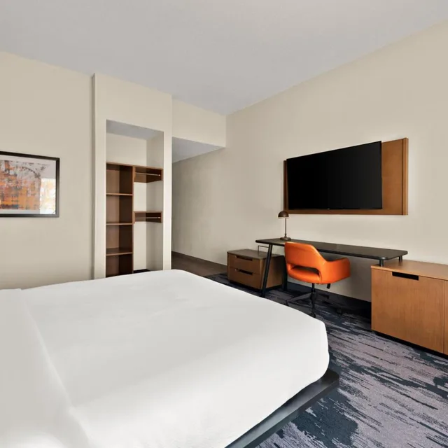 غرفة بسرير كينج بحوض استحمام لذوي الإعاقة، Fairfield Inn And Suites By Marriott Chesapeake 1/10