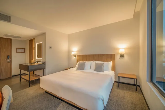 غرفة ديلوكس بسرير كينج، Stadia Suites Queretaro 1/6