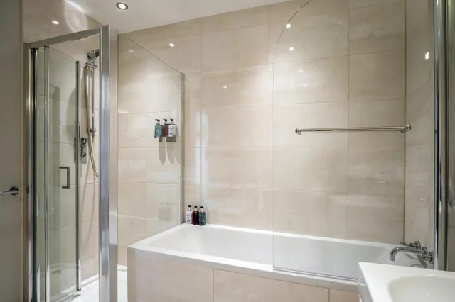 Grand, Double Bed, Golf Course View، Cotswolds Hotel & Spa 7/9