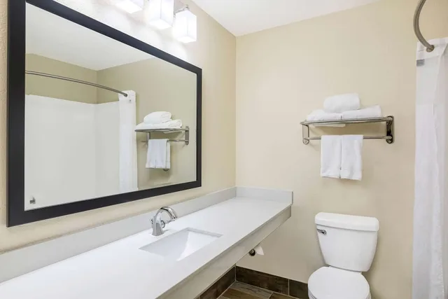 غرفة بسريرين كوين، Americinn By Wyndham Prairie Du Chien 3/3