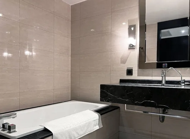 غرفة قياسية رباعية بسريرين مزدوجين، Talmud Hotel Kaohsiung Loveriver 3/3
