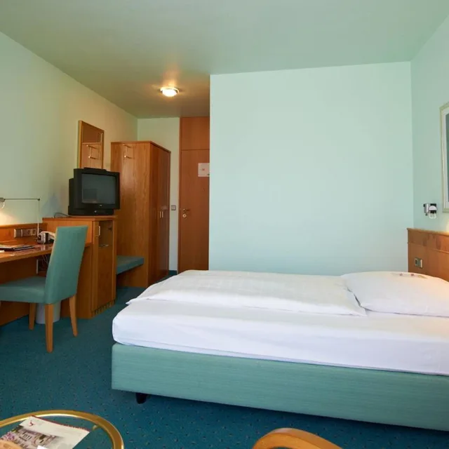 غرفة سوبيريور، Hirsch Hotel 2/10