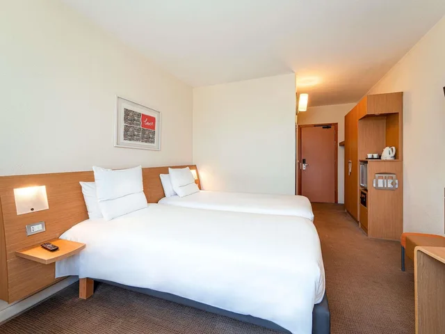 غرفة سوبيريور بسريرين منفصلين، Novotel Roma Est 1/10