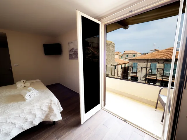 Design, Double Bed, Terrace، Residenza Lorylu 2/3